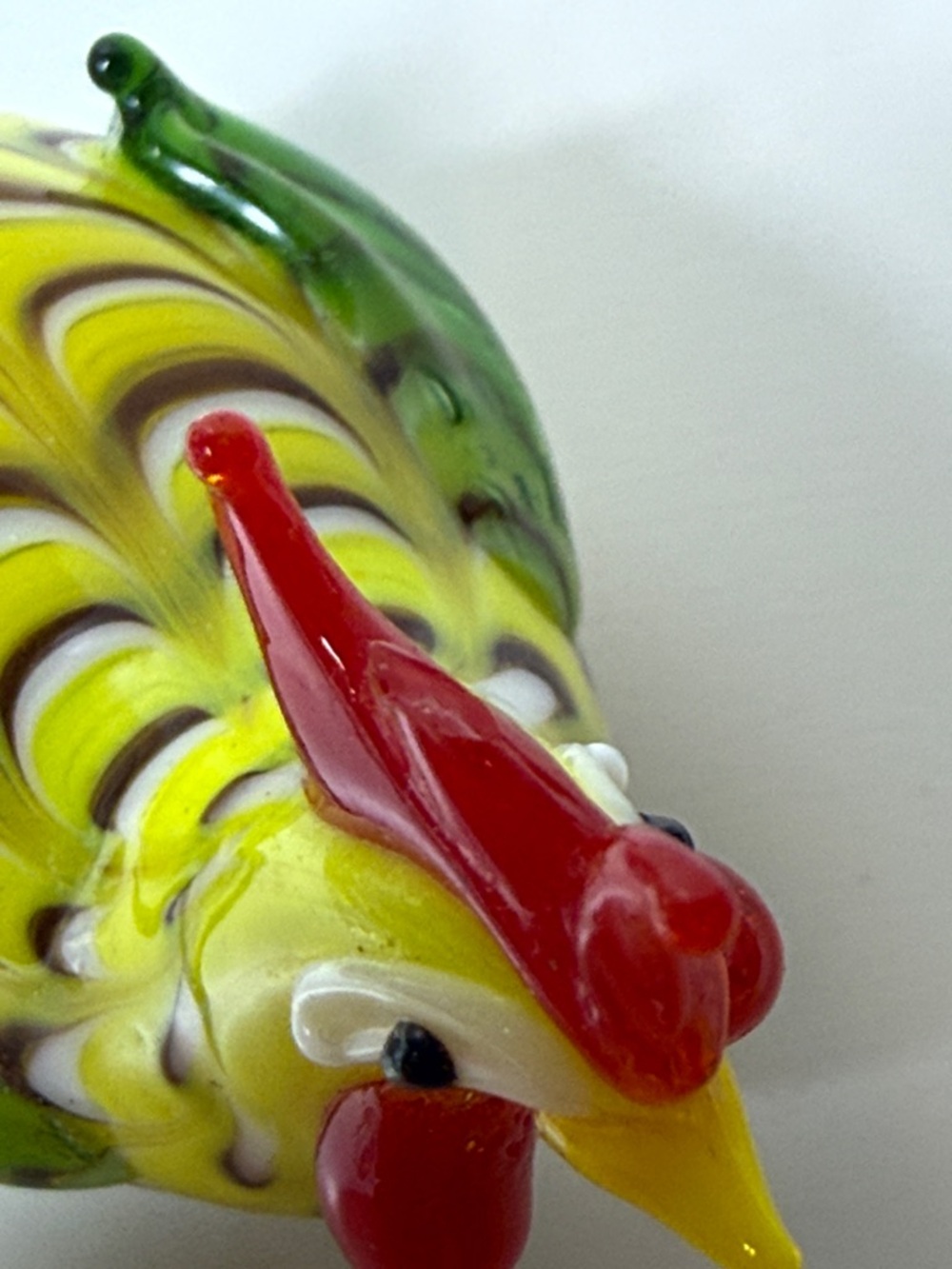 Imperfect Lenox Yellow Glass Chicken Figurine vintage brightly colored glass - Picture 13 of 13
